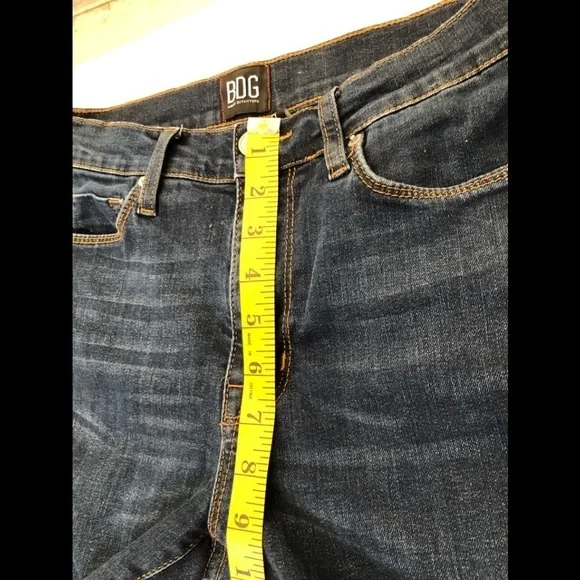BDG Twig Skinny Ankle Dark Wash Jeans Size 26 - Picture 8 of 9
